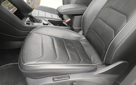 Volkswagen Tiguan II, 2021 год, 3 150 000 рублей, 12 фотография