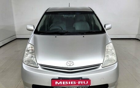 Toyota Prius, 2005 год, 560 000 рублей, 2 фотография