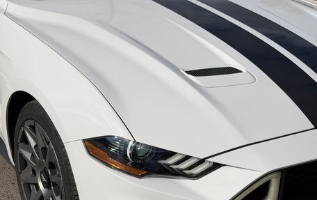 Ford Mustang VI рестайлинг, 2019 год, 4 000 000 рублей, 14 фотография