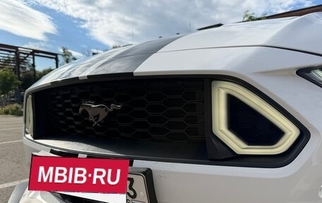 Ford Mustang VI рестайлинг, 2019 год, 4 000 000 рублей, 15 фотография