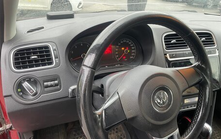 Volkswagen Polo VI (EU Market), 2013 год, 590 000 рублей, 32 фотография