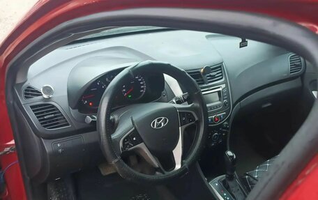 Hyundai Solaris II рестайлинг, 2015 год, 530 000 рублей, 4 фотография