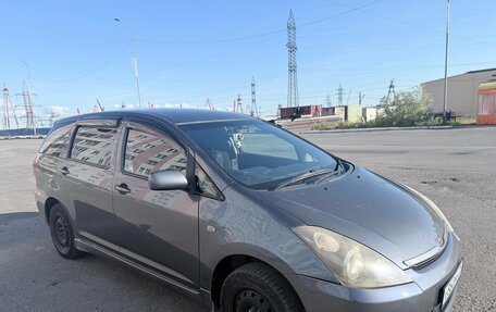 Toyota Wish II, 2004 год, 800 000 рублей, 6 фотография