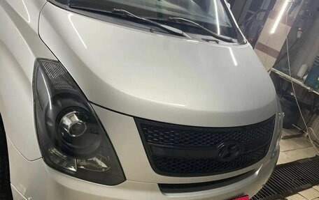 Hyundai Grand Starex Grand Starex I рестайлинг 2, 2007 год, 1 600 000 рублей, 9 фотография