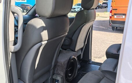 Hyundai Grand Starex Grand Starex I рестайлинг 2, 2007 год, 1 600 000 рублей, 17 фотография