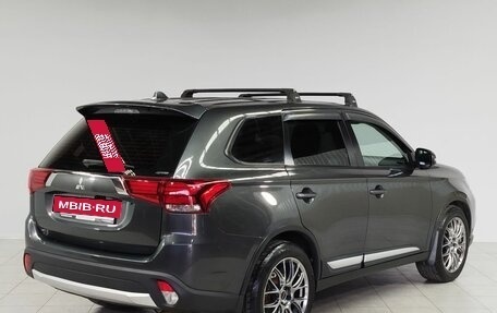 Mitsubishi Outlander III рестайлинг 3, 2016 год, 1 750 000 рублей, 5 фотография