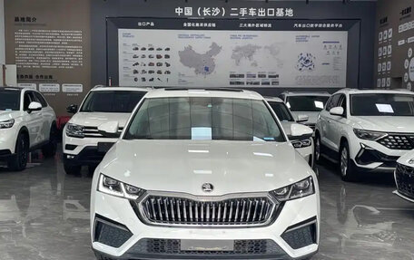 Skoda Octavia IV, 2023 год, 2 700 000 рублей, 2 фотография