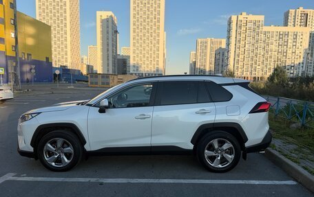 Toyota RAV4, 2020 год, 3 250 000 рублей, 4 фотография