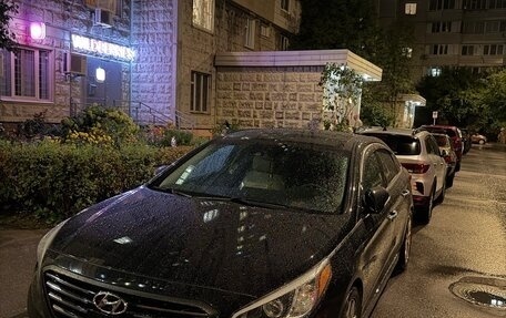 Hyundai Sonata VII, 2015 год, 875 000 рублей, 1 фотография