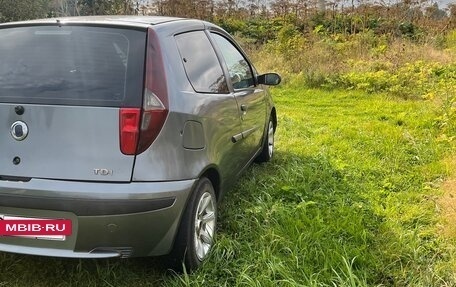 Fiat Punto III Punto Evo рестайлинг, 2003 год, 275 000 рублей, 5 фотография