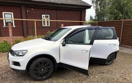 Volkswagen Touareg III, 2010 год, 3 250 000 рублей, 3 фотография