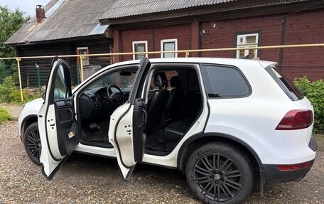 Volkswagen Touareg III, 2010 год, 3 250 000 рублей, 6 фотография