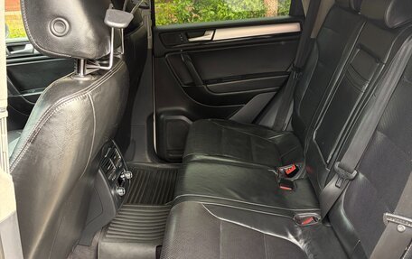 Volkswagen Touareg III, 2010 год, 3 250 000 рублей, 25 фотография