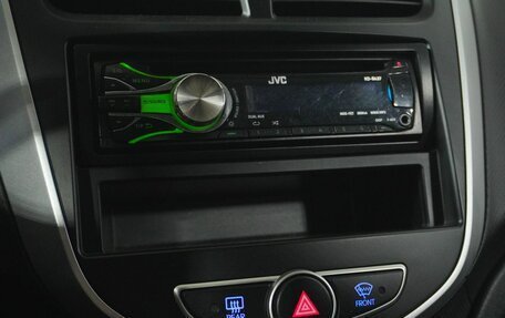 Hyundai Solaris II рестайлинг, 2012 год, 892 000 рублей, 12 фотография