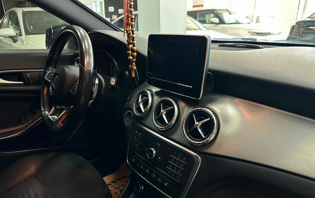 Mercedes-Benz CLA, 2015 год, 1 600 000 рублей, 14 фотография