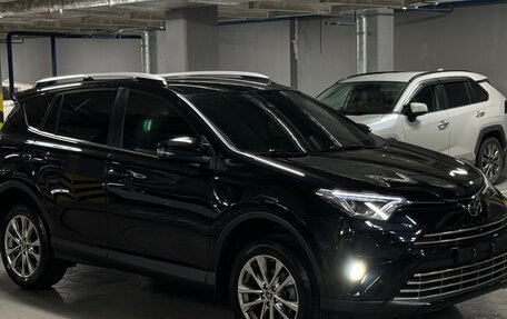 Toyota RAV4, 2017 год, 3 100 000 рублей, 2 фотография