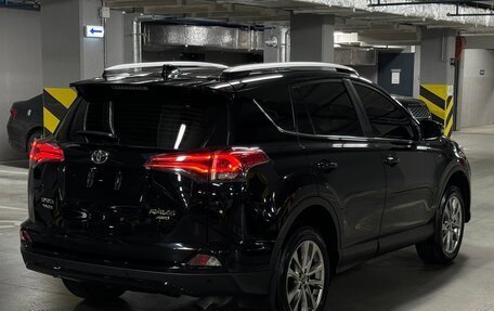 Toyota RAV4, 2017 год, 3 100 000 рублей, 3 фотография
