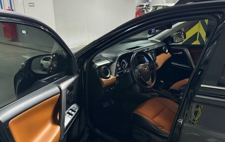 Toyota RAV4, 2017 год, 3 100 000 рублей, 7 фотография