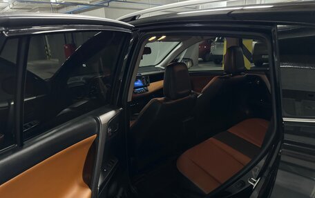Toyota RAV4, 2017 год, 3 100 000 рублей, 13 фотография