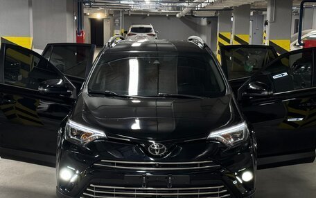 Toyota RAV4, 2017 год, 3 100 000 рублей, 17 фотография