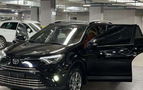 Toyota RAV4, 2017 год, 3 100 000 рублей, 18 фотография