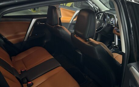 Toyota RAV4, 2017 год, 3 100 000 рублей, 12 фотография