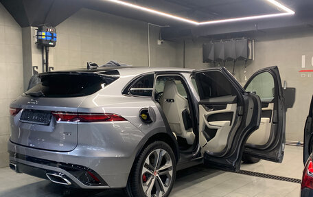 Jaguar F-Pace, 2022 год, 9 095 000 рублей, 13 фотография