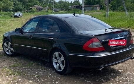 Mercedes-Benz E-Класс, 2007 год, 920 000 рублей, 4 фотография