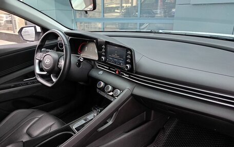 Hyundai Elantra, 2023 год, 1 870 000 рублей, 6 фотография