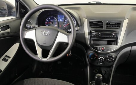 Hyundai Solaris II рестайлинг, 2011 год, 830 000 рублей, 10 фотография