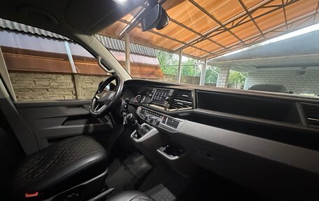 Volkswagen Caravelle T6 рестайлинг, 2020 год, 6 100 000 рублей, 20 фотография