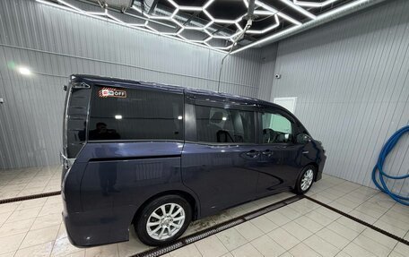 Toyota Voxy III, 2016 год, 1 790 000 рублей, 12 фотография