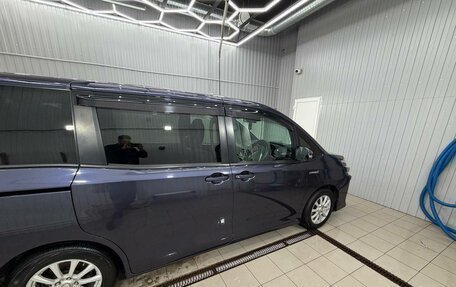 Toyota Voxy III, 2016 год, 1 790 000 рублей, 11 фотография