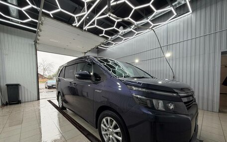 Toyota Voxy III, 2016 год, 1 790 000 рублей, 14 фотография