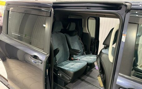 Toyota Voxy III, 2016 год, 1 790 000 рублей, 17 фотография