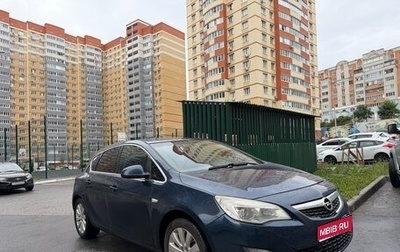 Opel Astra J, 2011 год, 610 000 рублей, 1 фотография