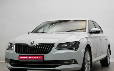Skoda Superb III рестайлинг, 2018 год, 2 100 000 рублей, 1 фотография