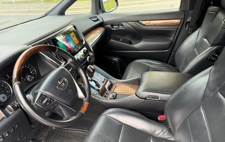 Toyota Alphard III, 2017 год, 3 350 000 рублей, 8 фотография