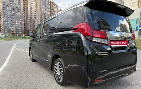 Toyota Alphard III, 2017 год, 3 350 000 рублей, 7 фотография