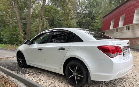Chevrolet Cruze II, 2013 год, 890 000 рублей, 3 фотография