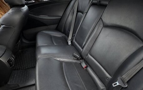 Hyundai Sonata VI, 2010 год, 750 000 рублей, 10 фотография