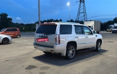 Cadillac Escalade III, 2008 год, 1 950 000 рублей, 4 фотография