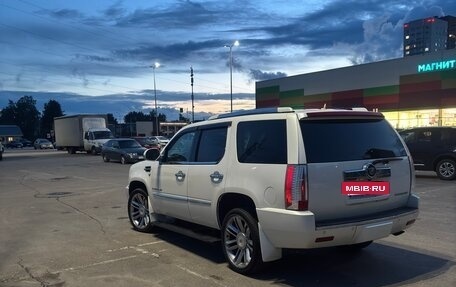 Cadillac Escalade III, 2008 год, 1 950 000 рублей, 3 фотография
