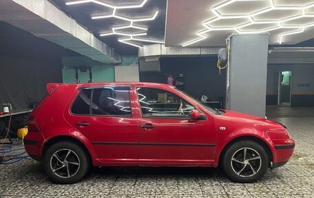 Volkswagen Golf IV, 2002 год, 300 000 рублей, 2 фотография