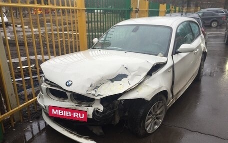 BMW 1 серия, 2008 год, 200 000 рублей, 1 фотография