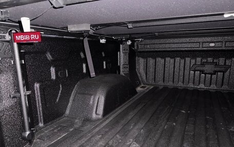 Chevrolet Silverado, 2025 год, 7 500 000 рублей, 21 фотография