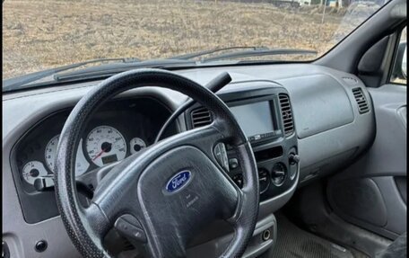 Ford Escape II, 2001 год, 450 000 рублей, 9 фотография