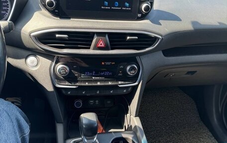Hyundai Santa Fe IV, 2018 год, 2 550 000 рублей, 11 фотография