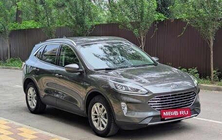 Ford Kuga III, 2021 год, 1 890 000 рублей, 3 фотография