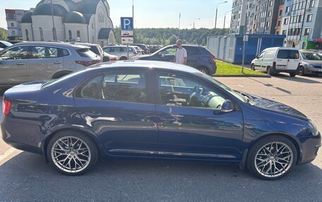 Volkswagen Jetta VI, 2008 год, 620 000 рублей, 3 фотография